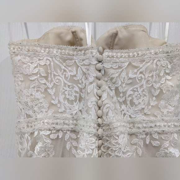 Brand New Wedding Dress! Size 10, champagne undertone. - Picture 13 of 15